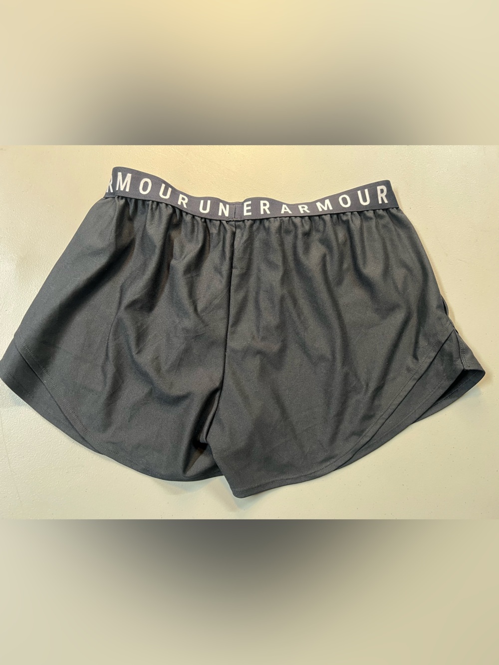 Under Armour HeatGear Athletic Shorts Black Women’s XL - Picture 3 of 3